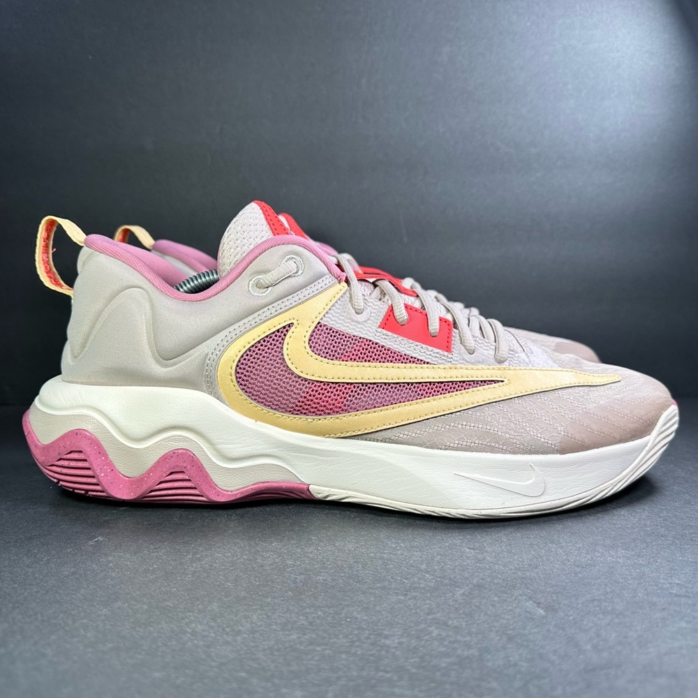 Nike Giannis immortality 3 Men’s size 12
